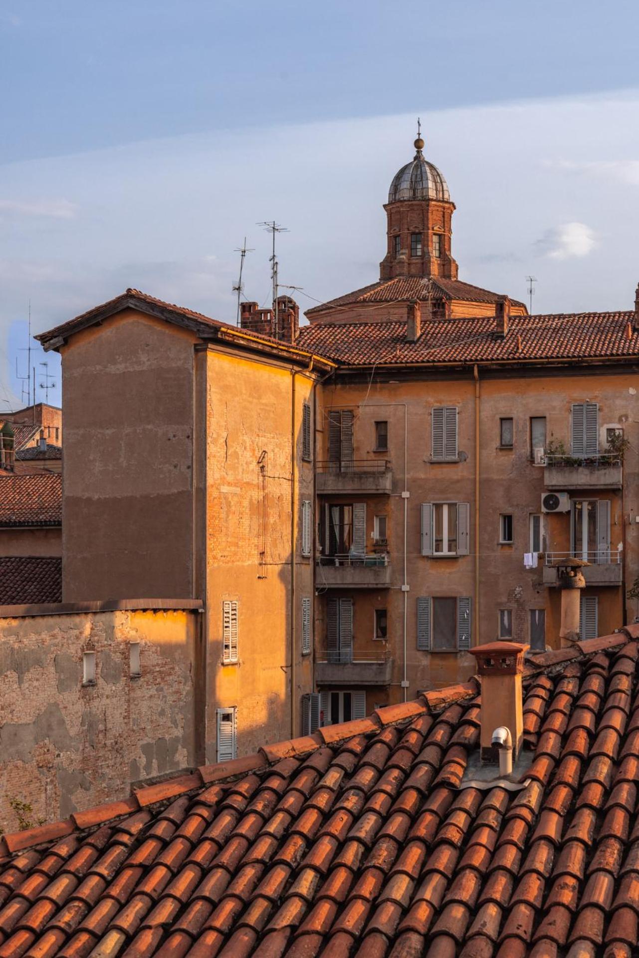 Le Suites Dell'Edera Bologna Bagian luar foto