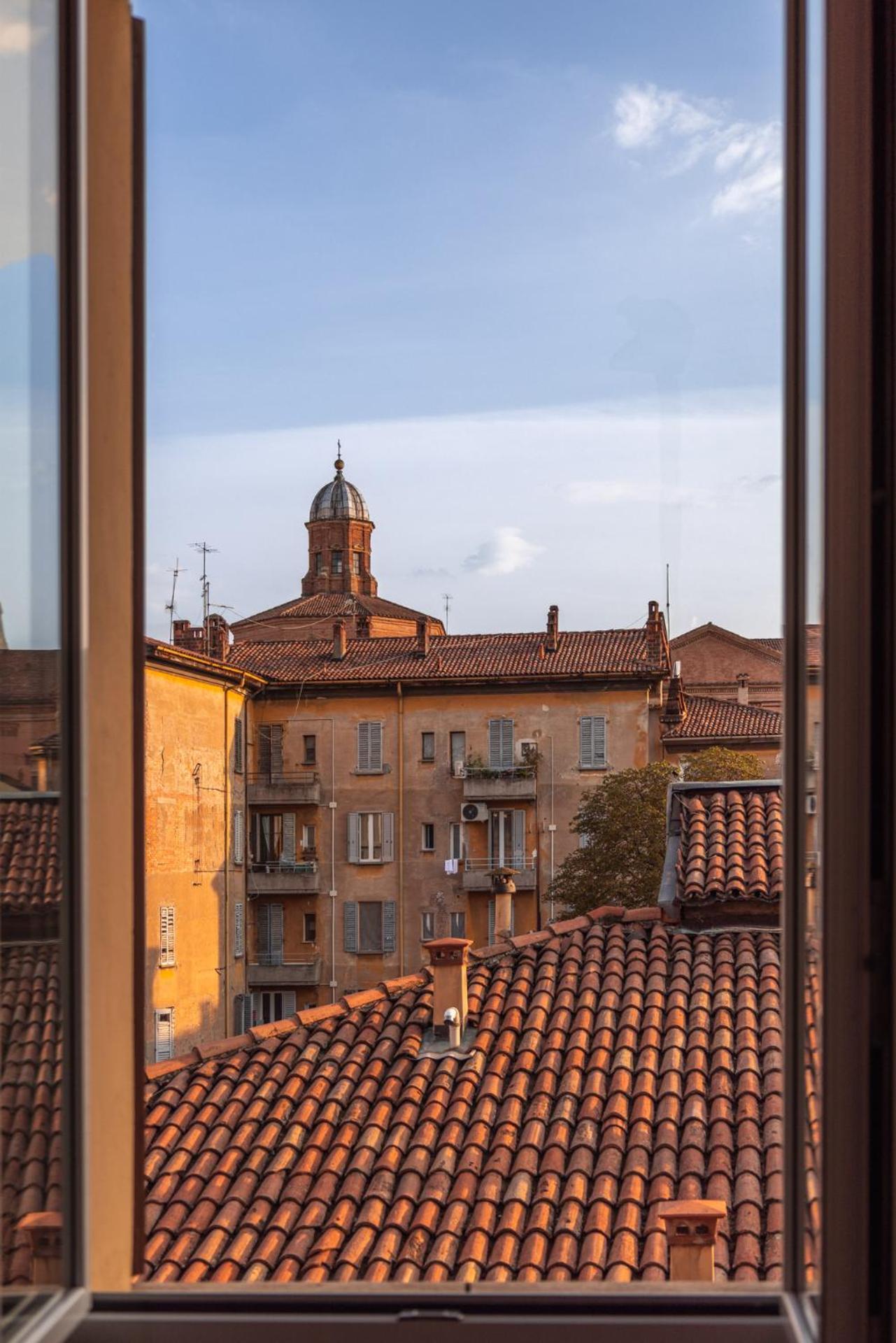 Le Suites Dell'Edera Bologna Bagian luar foto