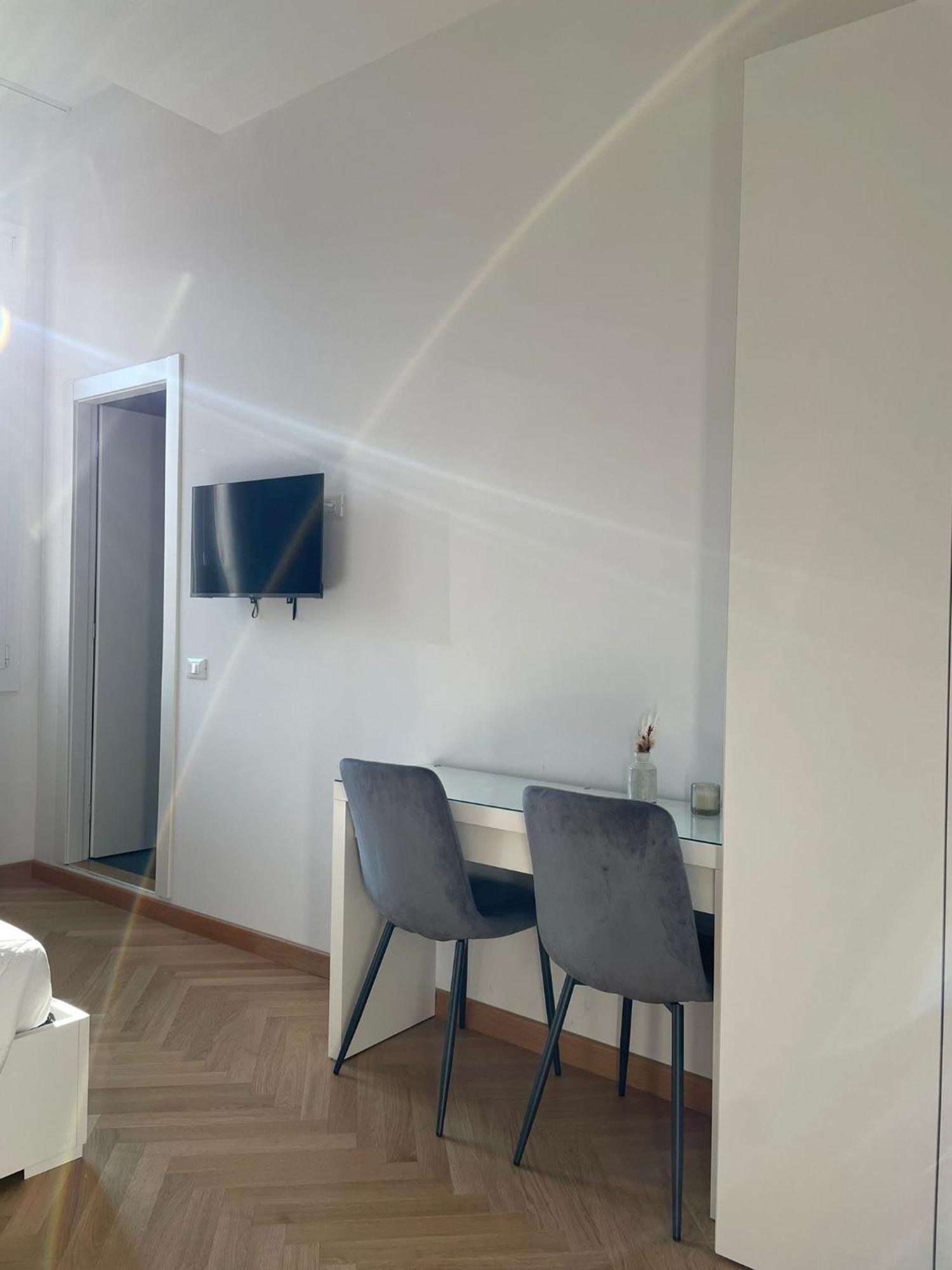Le Suites Dell'Edera Bologna Bagian luar foto