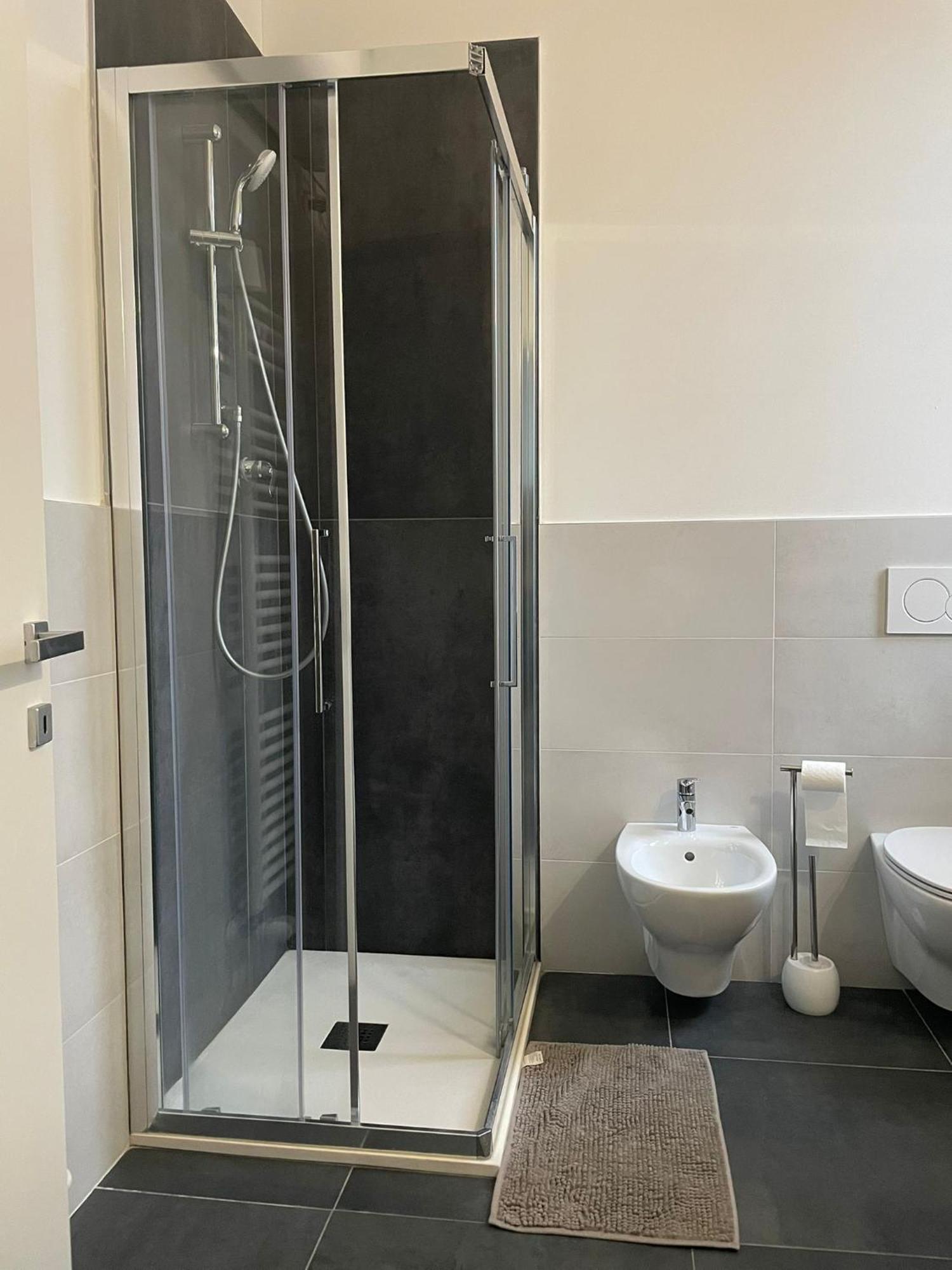 Le Suites Dell'Edera Bologna Bagian luar foto