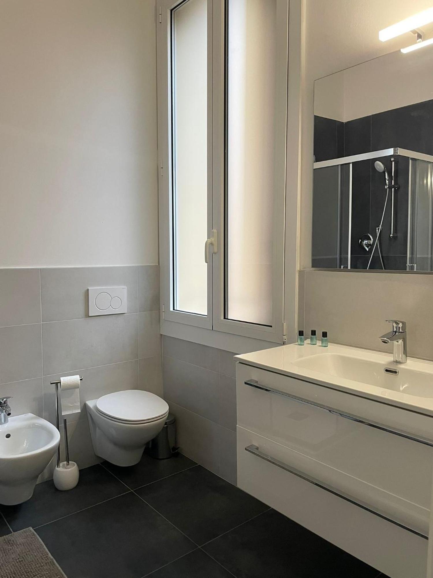 Le Suites Dell'Edera Bologna Bagian luar foto