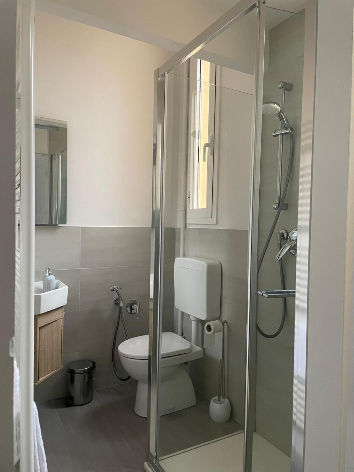 Le Suites Dell'Edera Bologna Bagian luar foto