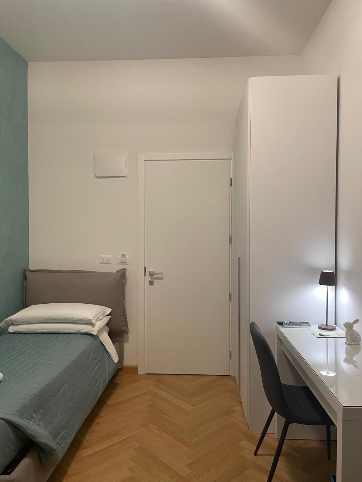 Le Suites Dell'Edera Bologna Bagian luar foto